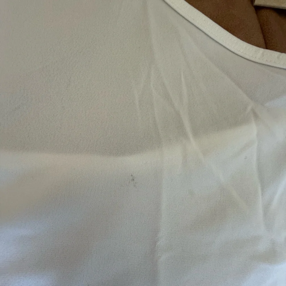 Nike Women's White Tank Top - Picture 4 of 4